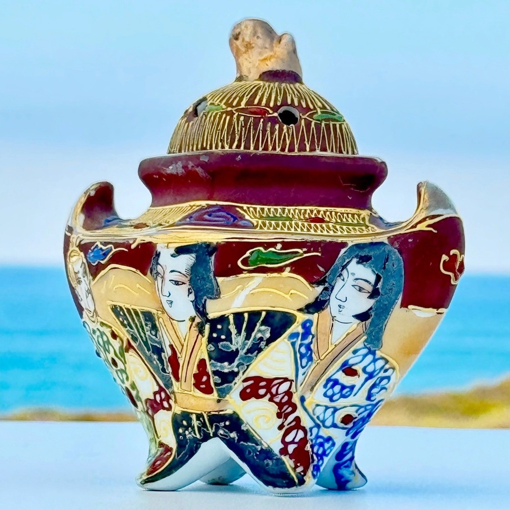 Incense Burner Vintage Satsuma Moriage Koro Japan Maroon Gold Immortal 4in 1950s